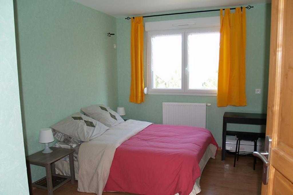 Gite Des Mesanges Haybes Номер фото